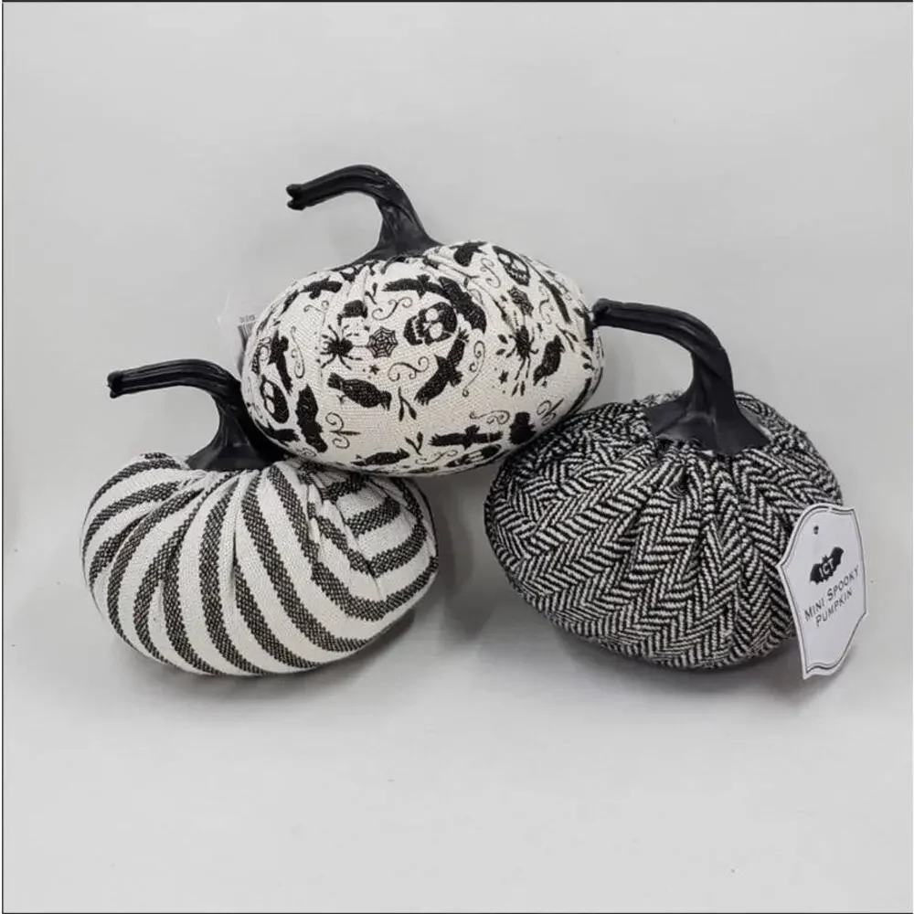 3 New Target Bullseye 2020 Halloween Fabric Pumpkins Skull Stripe Herringbone